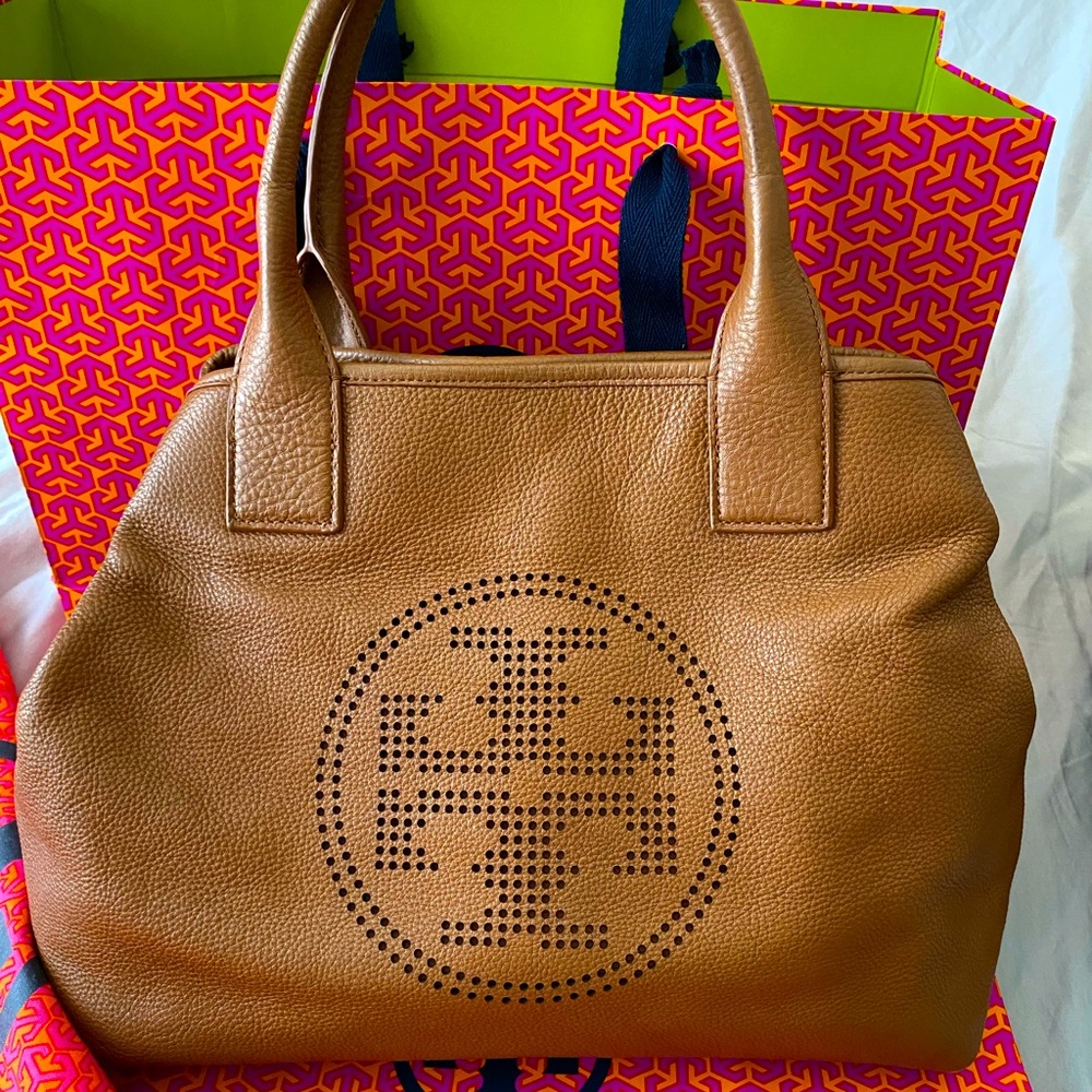 Tory Burch cognac hand or shoulder bag Used but still has so much life to it!
